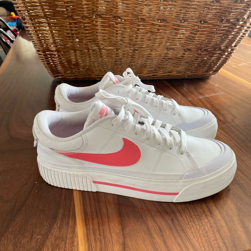 Nike Court Legacy Lift